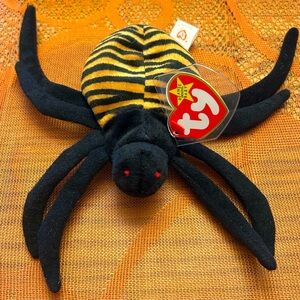 Ty Beanie Baby "Spinner" the spider.